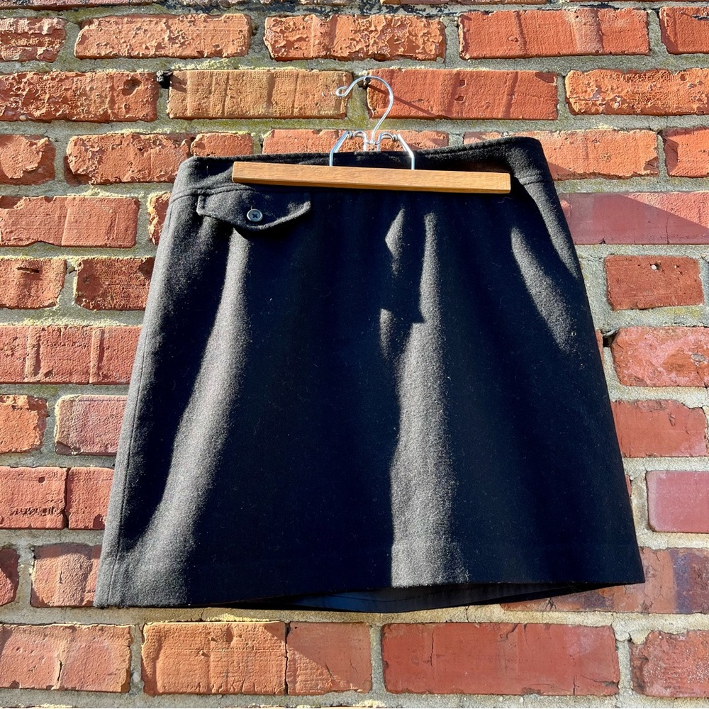 Banana Republic black wool A-line mini skirt Womens 6